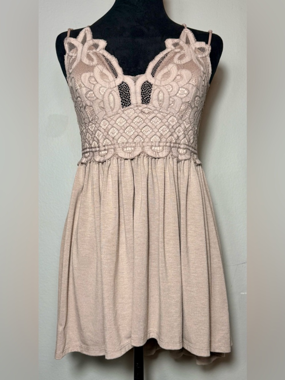 Zenana 1X Beige Lace Ruffle Cami Top Boho Festival Whimsical Fairy Indie